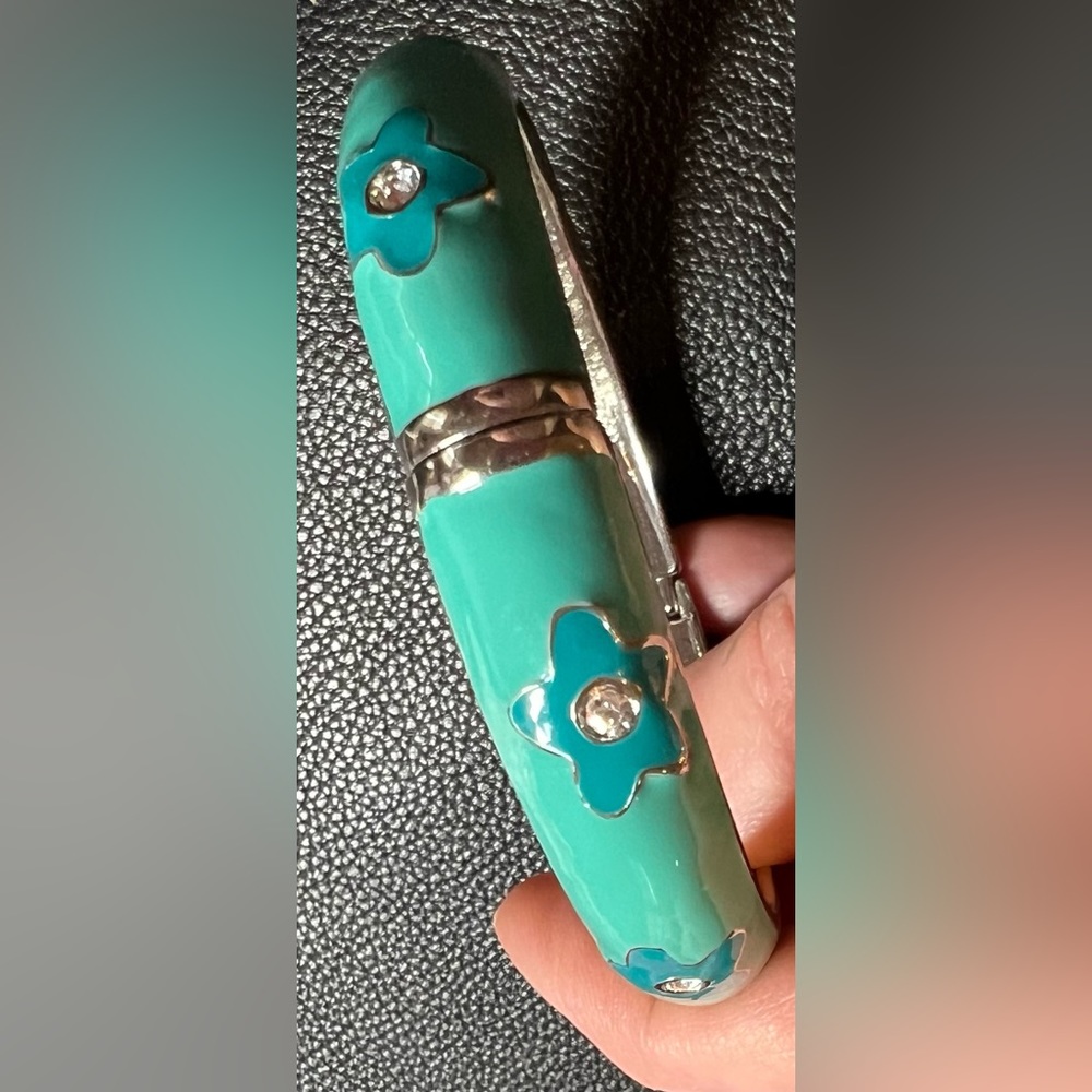 Enamel Spring Bracelet - Picture 15 of 16
